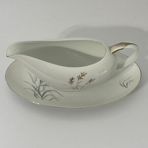 Whisper 1751 Fine China Gravy Boat with Attached Underplate